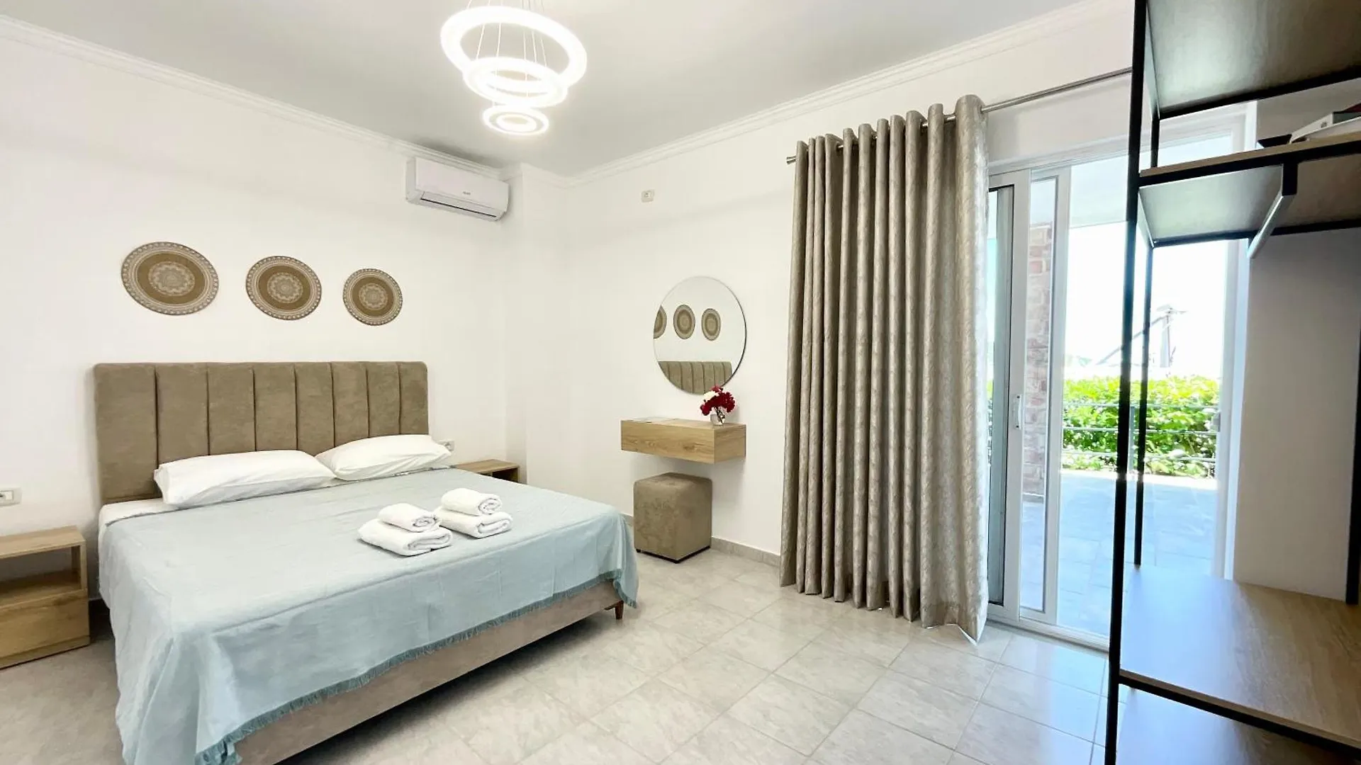 The Little House Ksamil Apartment 0*,  Albania