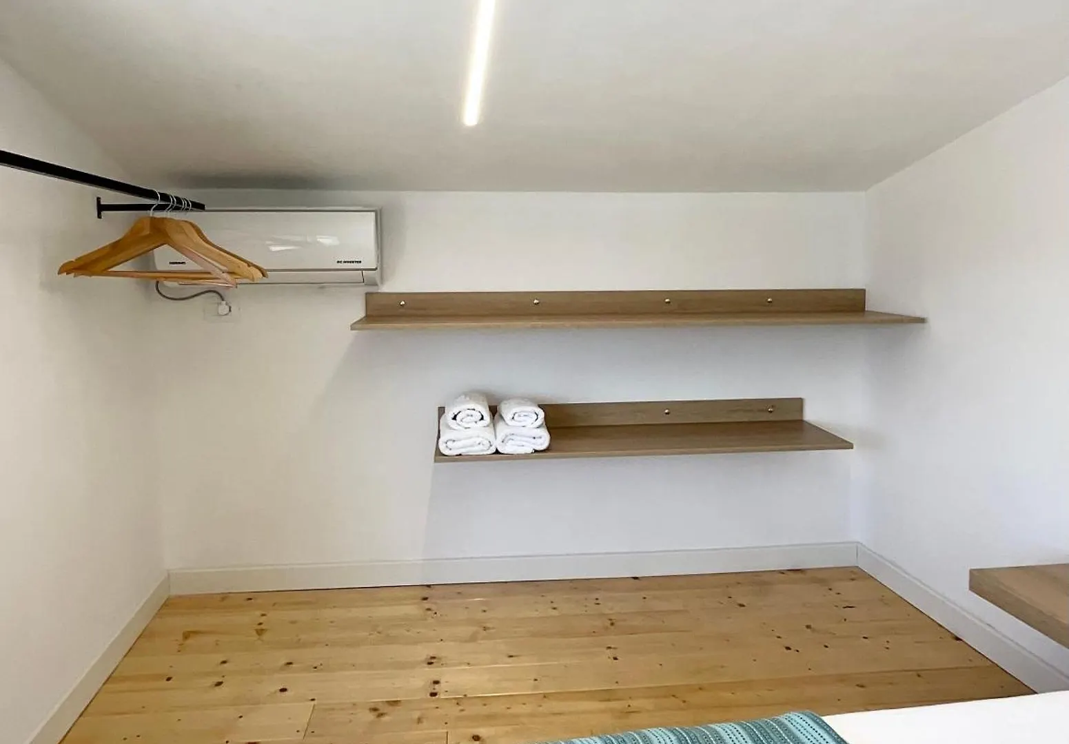 The Little House Ksamil Apartment 0*,  Albania